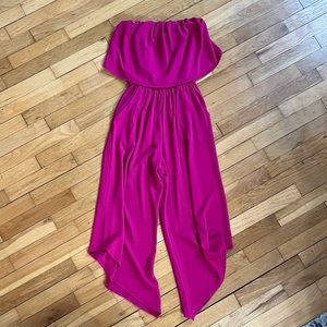 Strapless jumpsuit with pockets